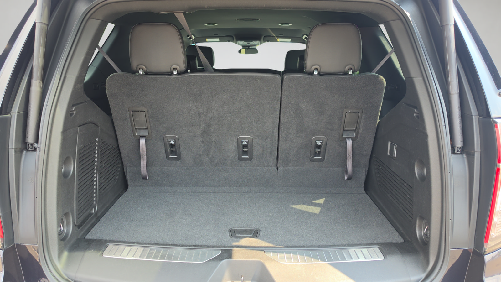 Used 2023 Chevrolet Tahoe Z71 AWD/4WD image 21
