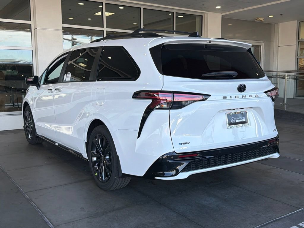 New 2026 Toyota Sienna XSE FWD image 9