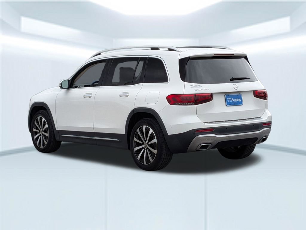 Used 2023 Mercedes-Benz GLB 250 image 4