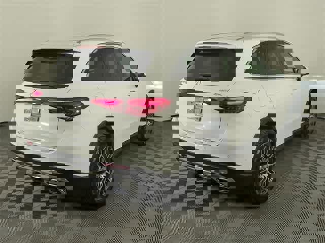 Certified 2026 Mercedes-Benz GLC 300 4MATIC image 5