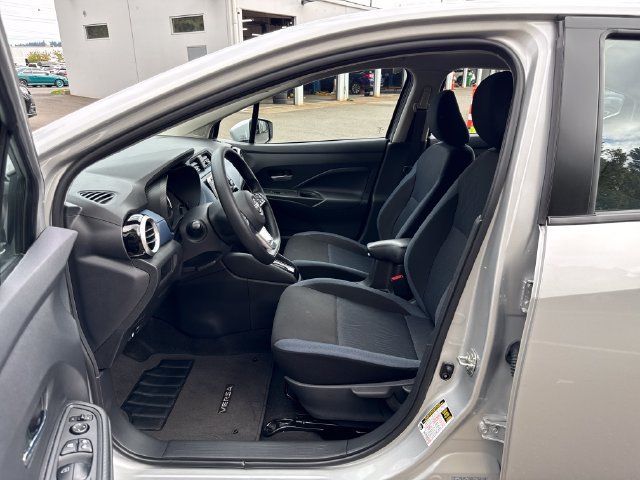 Used 2025 Nissan Versa SV w/ Trunk Package FWD image 15