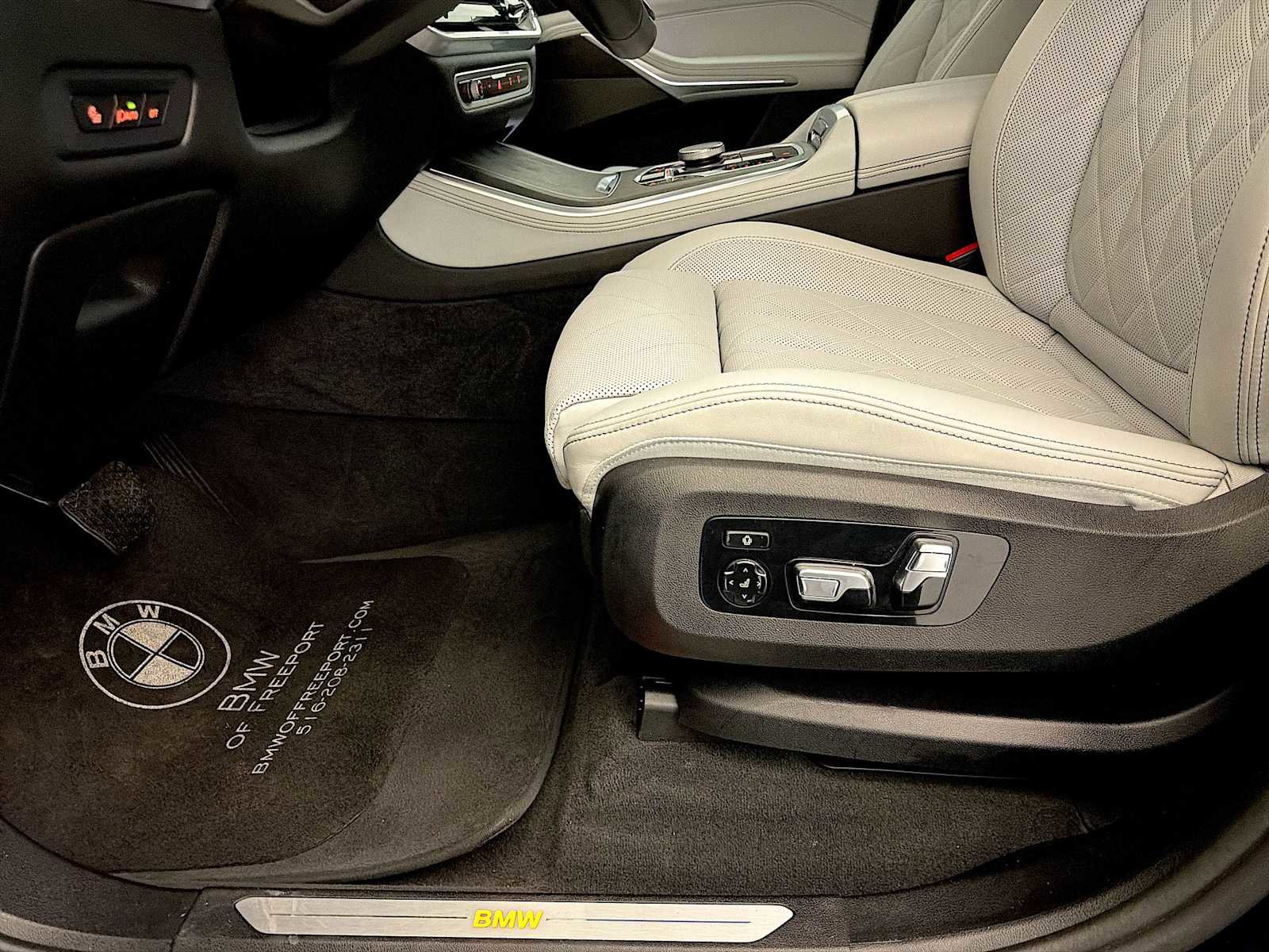 Certified 2024 BMW X5 xDrive40i w/ Premium Package image 10