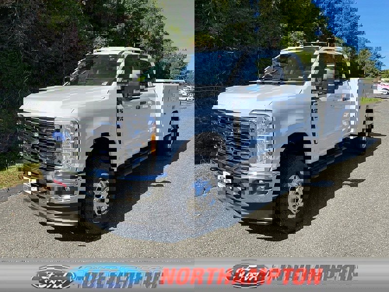 New 2026 Ford F350 XL image 1