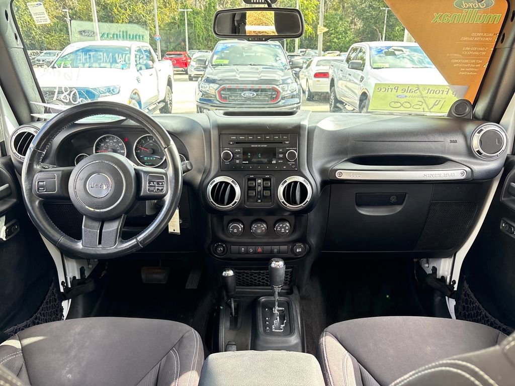 Used 2013 Jeep Wrangler Unlimited Sahara w/ Trailer Tow Group image 8