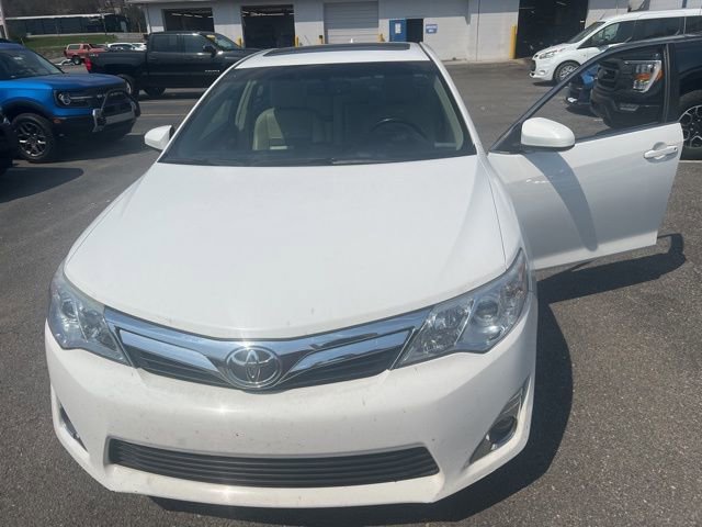 Used 2014 Toyota Camry XLE image 7