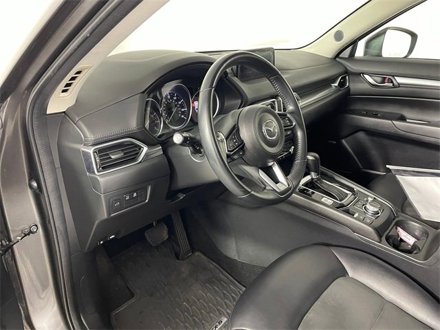 Used 2019 MAZDA CX-5 Touring image 3