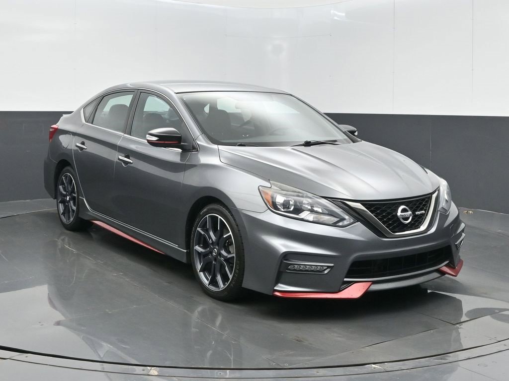 Used 2018 Nissan Sentra NISMO image 2