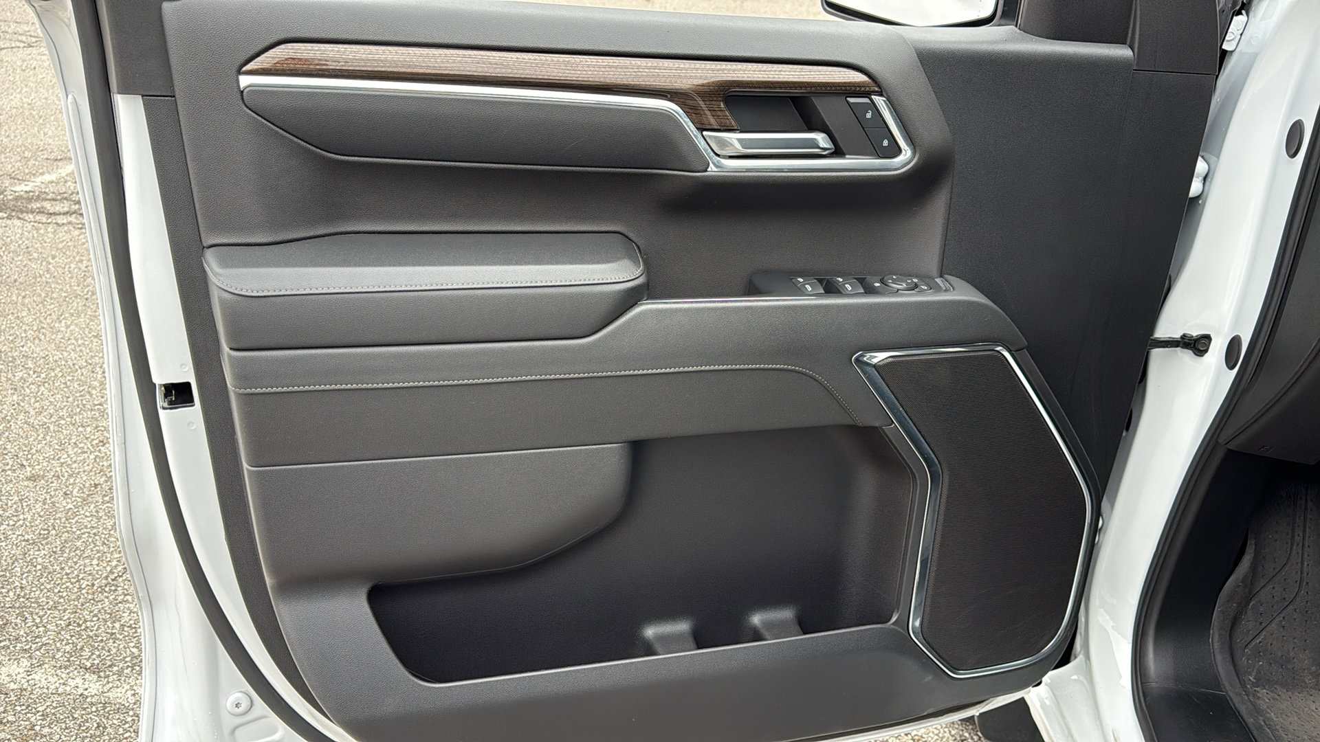 Used 2024 Chevrolet Silverado 1500 RST w/ Protection Package image 10