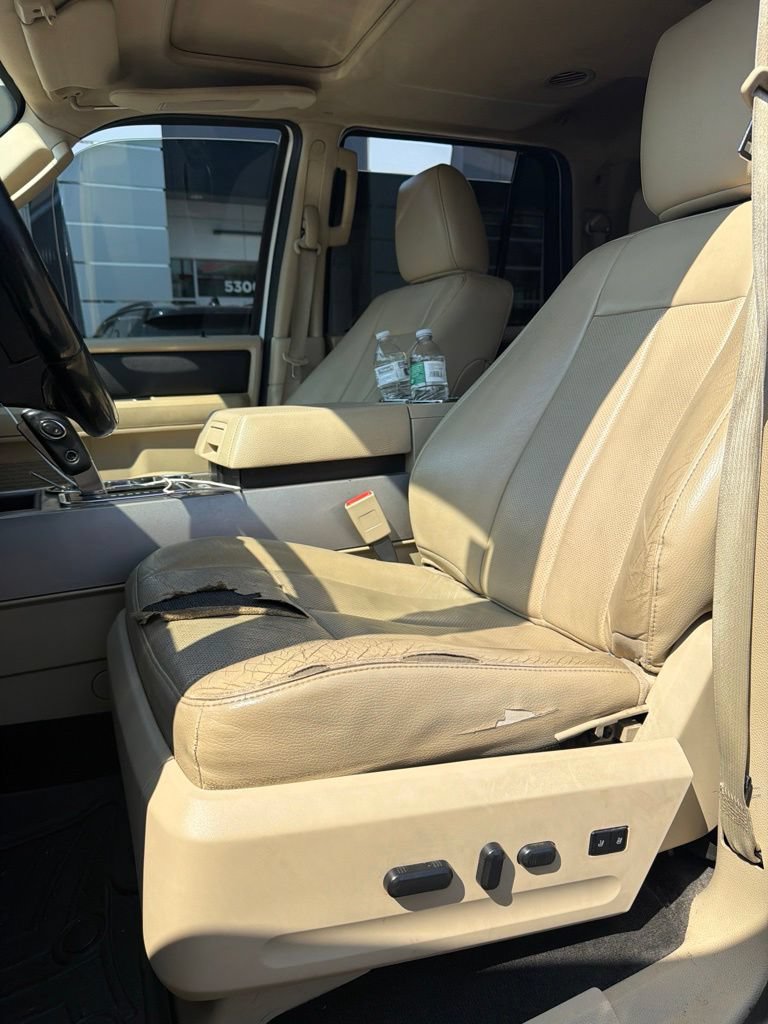 Used 2017 Ford Expedition EL Limited w/ Equipment Group 301A AWD/4WD image 13
