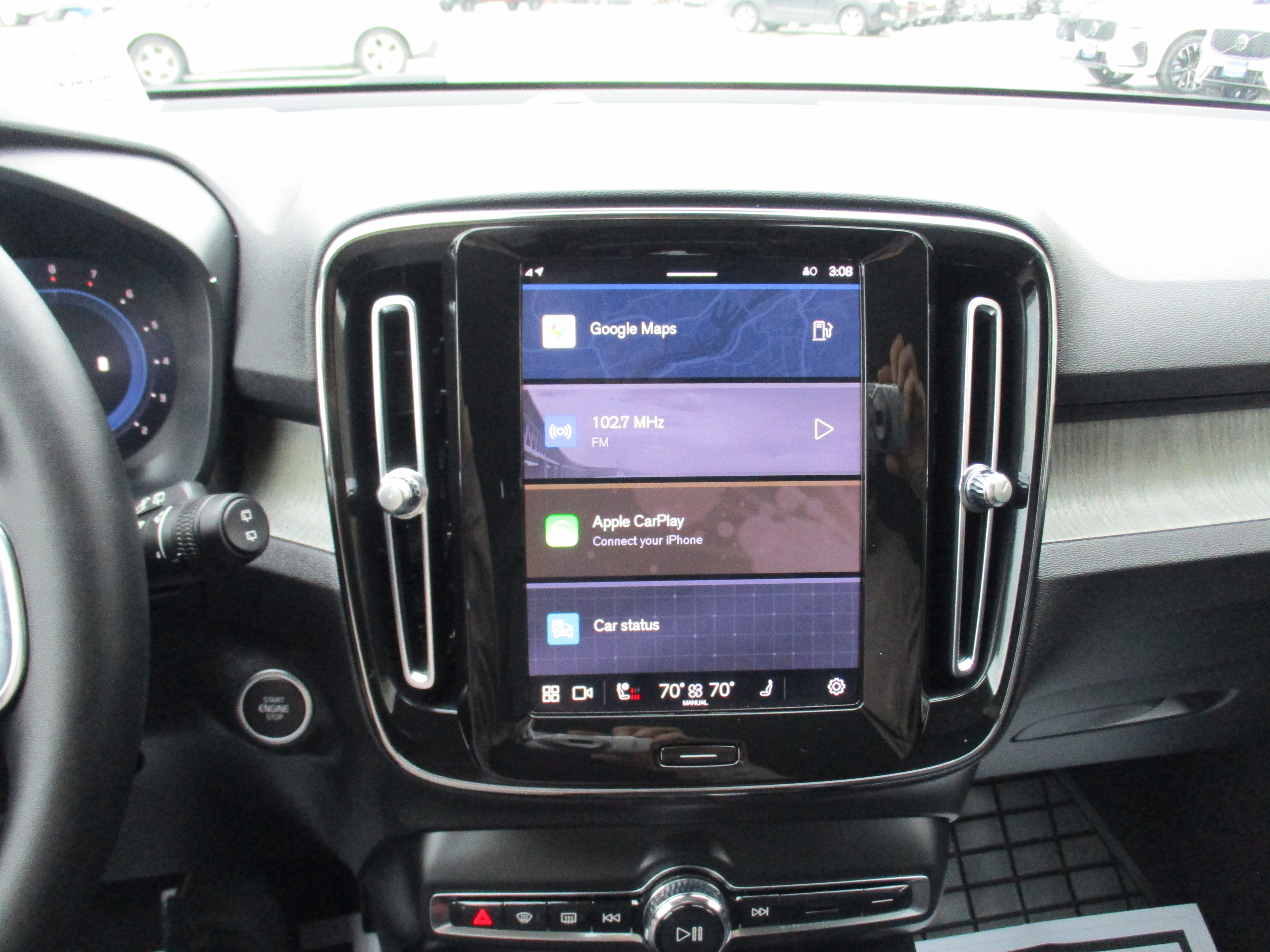 Certified 2023 Volvo XC40 B5 Core w/ Convenience Package image 17