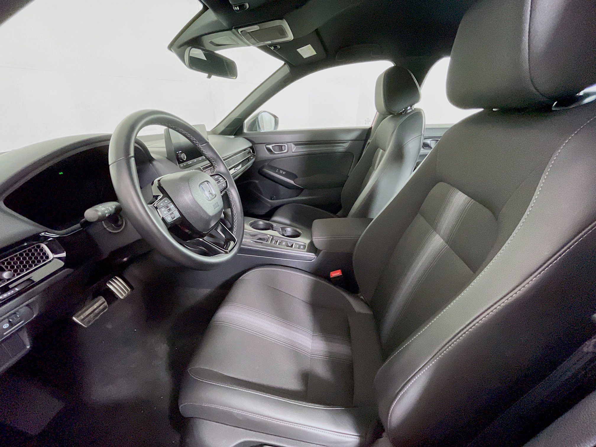 Used 2025 Honda Civic Sport image 13