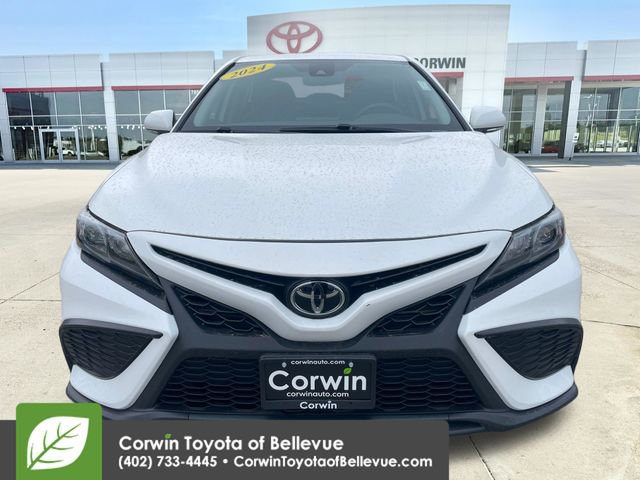 Used 2024 Toyota Camry SE FWD image 8