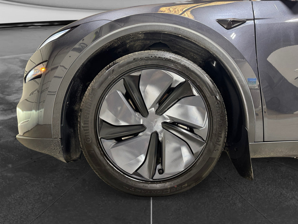 Used 2026 Tesla Model Y Long Range AWD/4WD image 31