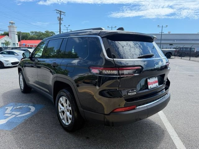 Used 2023 Jeep Grand Cherokee L Limited AWD/4WD image 12