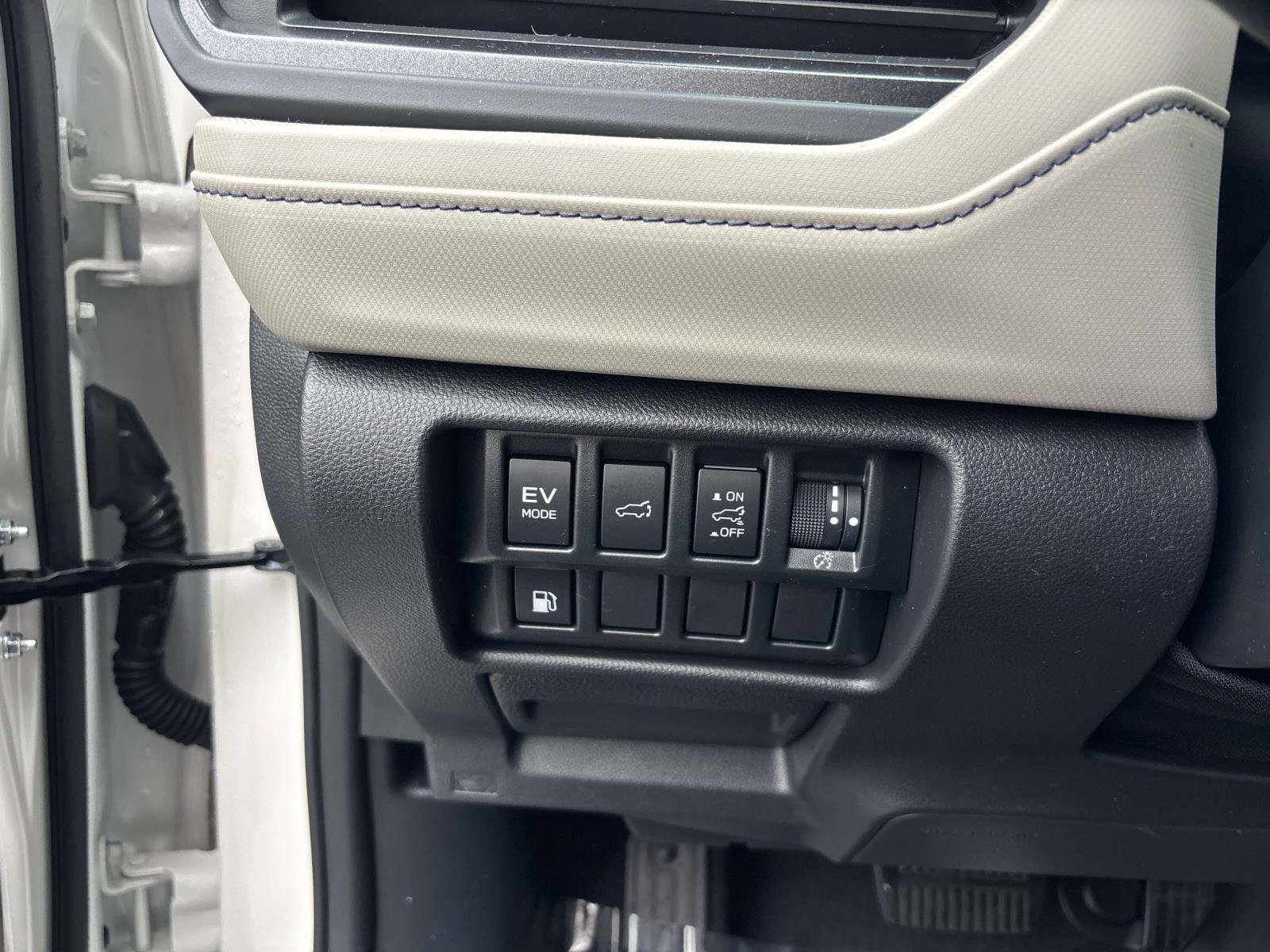 Certified 2025 Subaru Forester Premium image 20