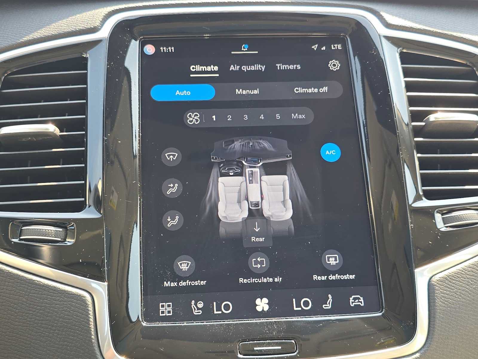 Certified 2023 Volvo XC90 T8 Plus AWD/4WD image 30