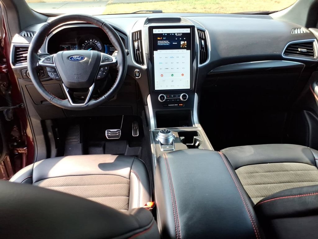 Used 2024 Ford Edge ST-Line AWD/4WD image 12