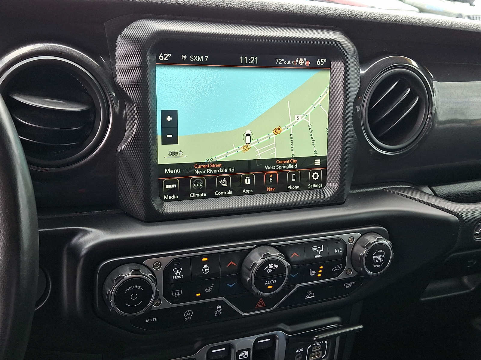 Used 2022 Jeep Gladiator Sport AWD/4WD image 17