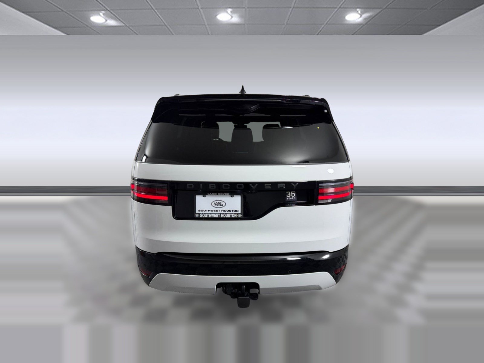 Used 2025 Land Rover Discovery Dynamic SE AWD/4WD image 10