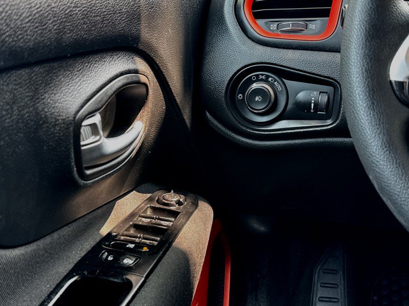 Used 2019 Jeep Renegade Sport AWD/4WD image 11