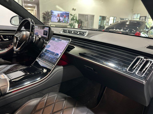 Used 2021 Mercedes-Benz S 580 4MATIC Sedan w/ AMG Line image 53