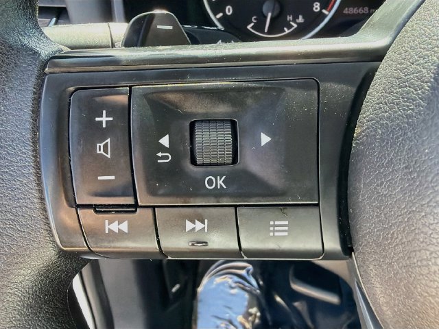 Used 2024 Nissan Rogue SV AWD/4WD image 34