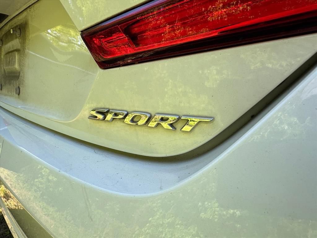 Used 2018 Honda Accord Sport image 6