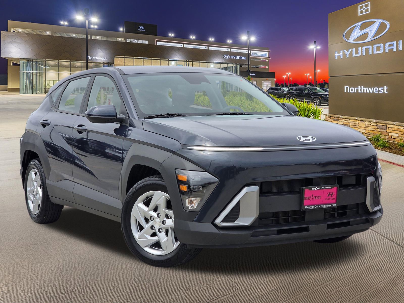 Certified 2024 Hyundai Kona SE FWD image 3