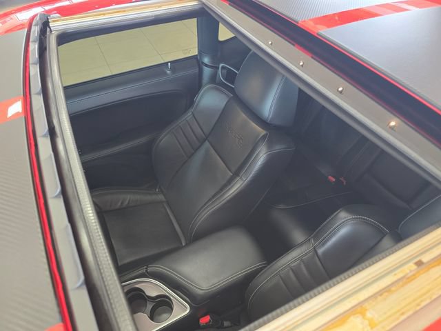 Used 2022 Dodge Challenger SRT Hellcat RWD image 6