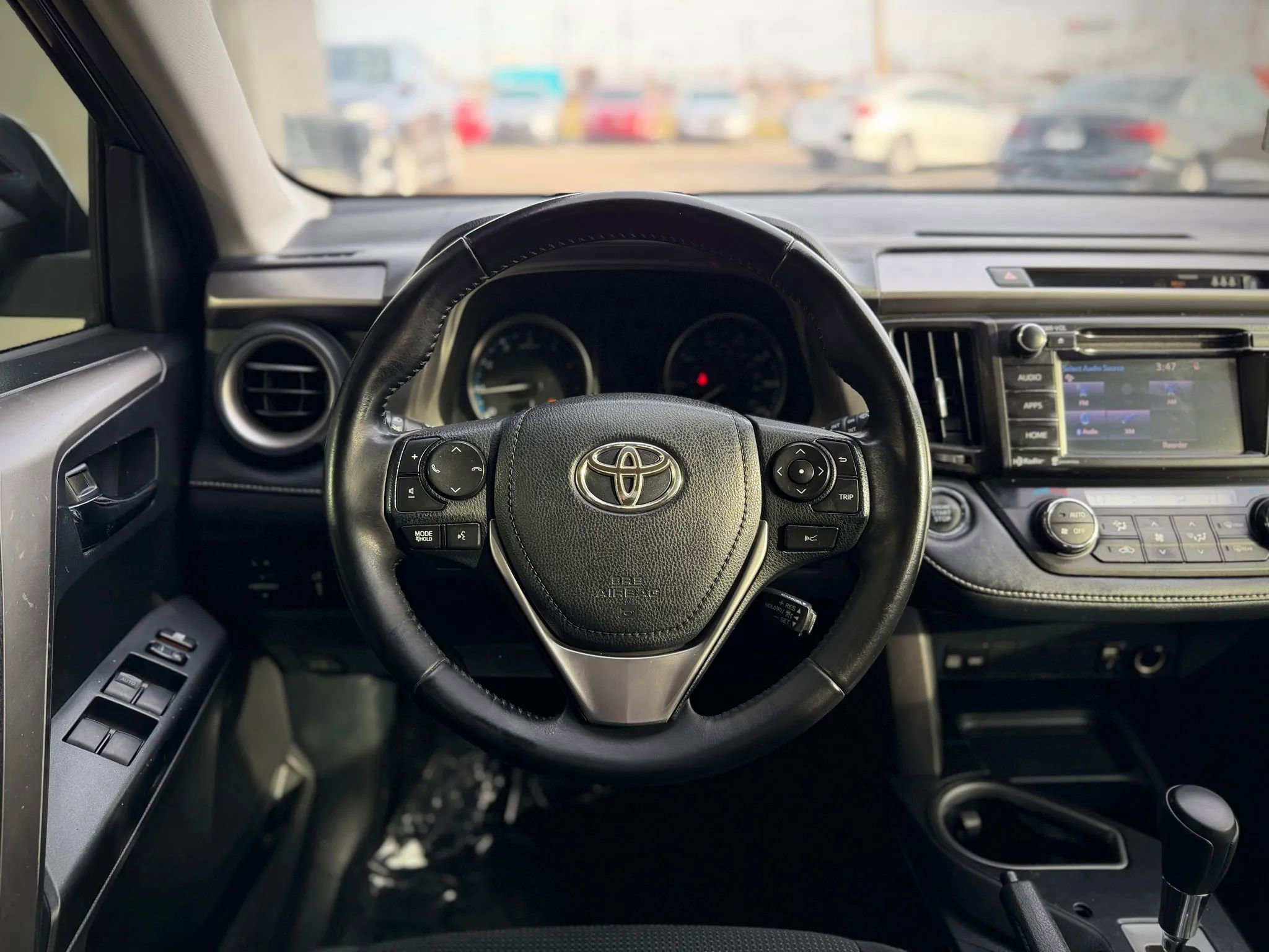 Used 2018 Toyota RAV4 XLE image 14