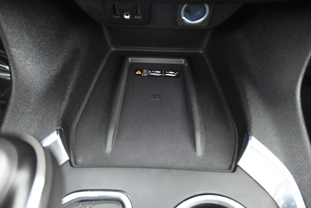 Used 2019 Chevrolet Traverse Premier w/ Redline Edition AWD/4WD image 34