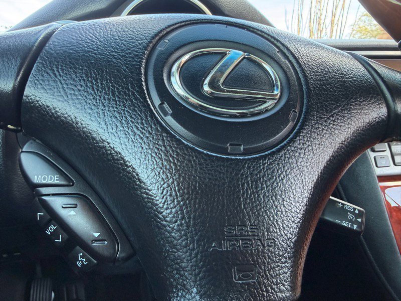 Used 2010 Lexus SC 430 Convertible image 33