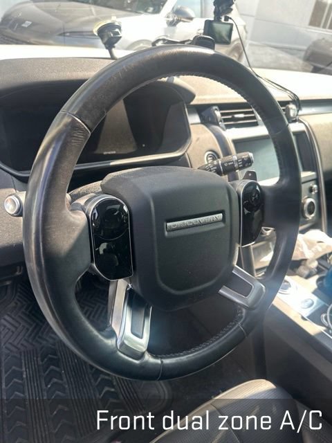 Used 2020 Land Rover Discovery Landmark AWD/4WD image 11