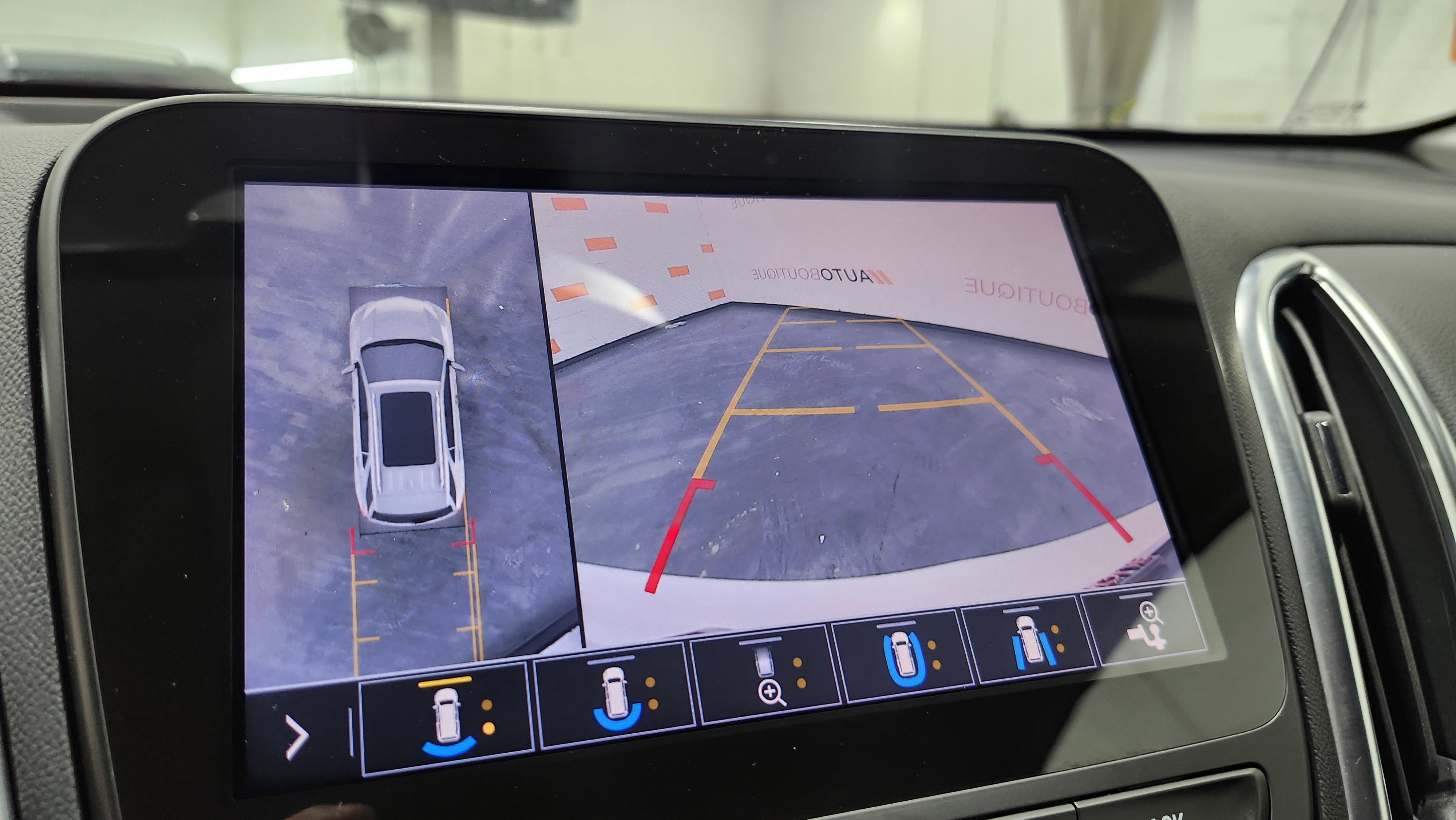 Used 2021 Chevrolet Equinox Premier image 4