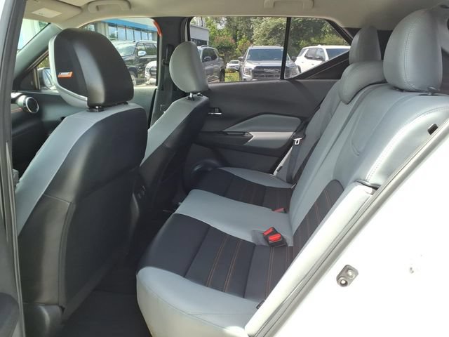 Used 2023 Nissan Kicks SR w/ SR Premium Package FWD image 18