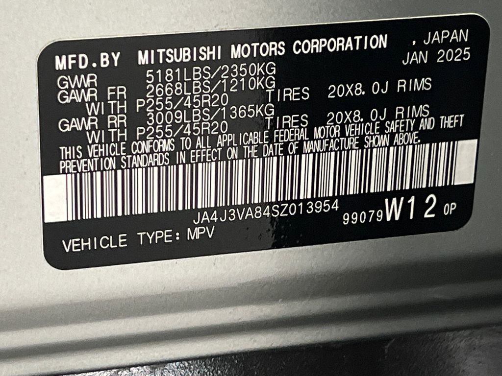 Used 2025 Mitsubishi Outlander SE image 75