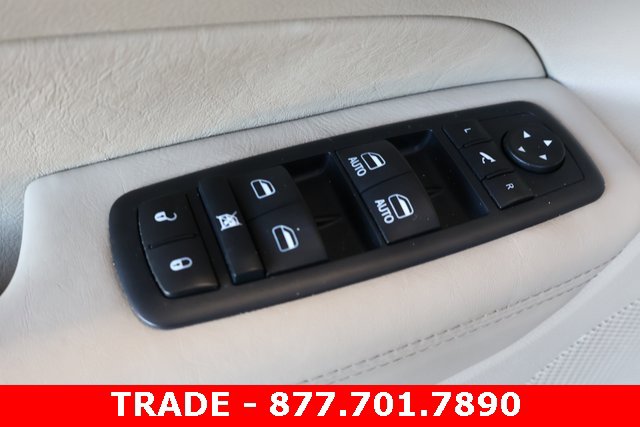 Used 2016 Jeep Grand Cherokee Overland image 11