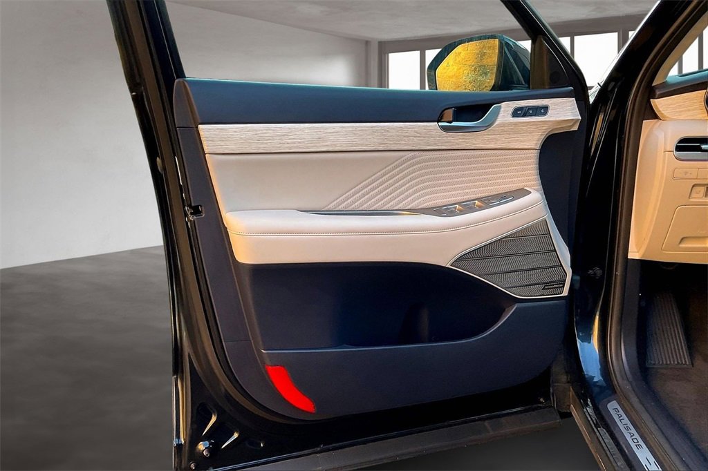 Used 2024 Hyundai Palisade Calligraphy image 20