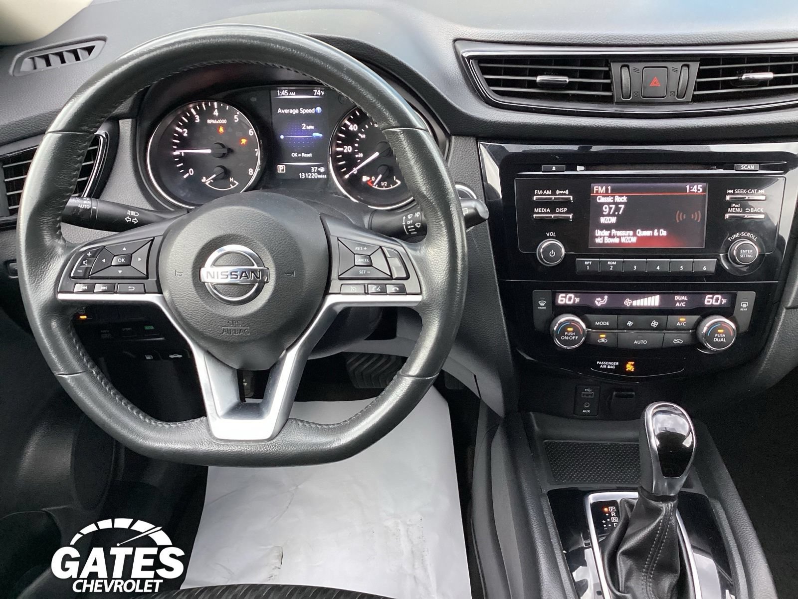 Used 2017 Nissan Rogue SV AWD/4WD image 16
