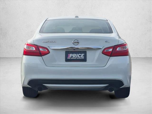 Used 2016 Nissan Altima 2.5 SL w/ 2.5 Technology Package image 7