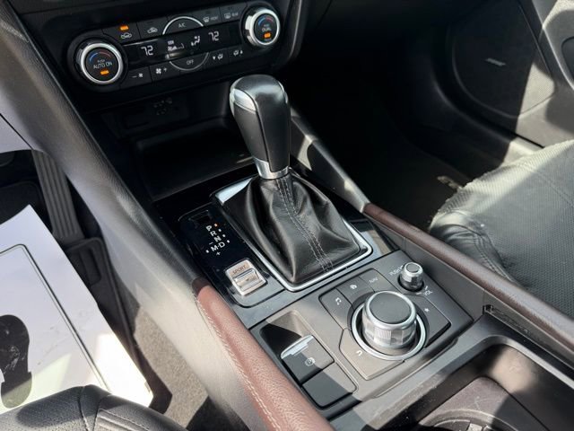 Used 2018 MAZDA MAZDA3 Grand Touring w/ Premium Equipment Package FWD image 20