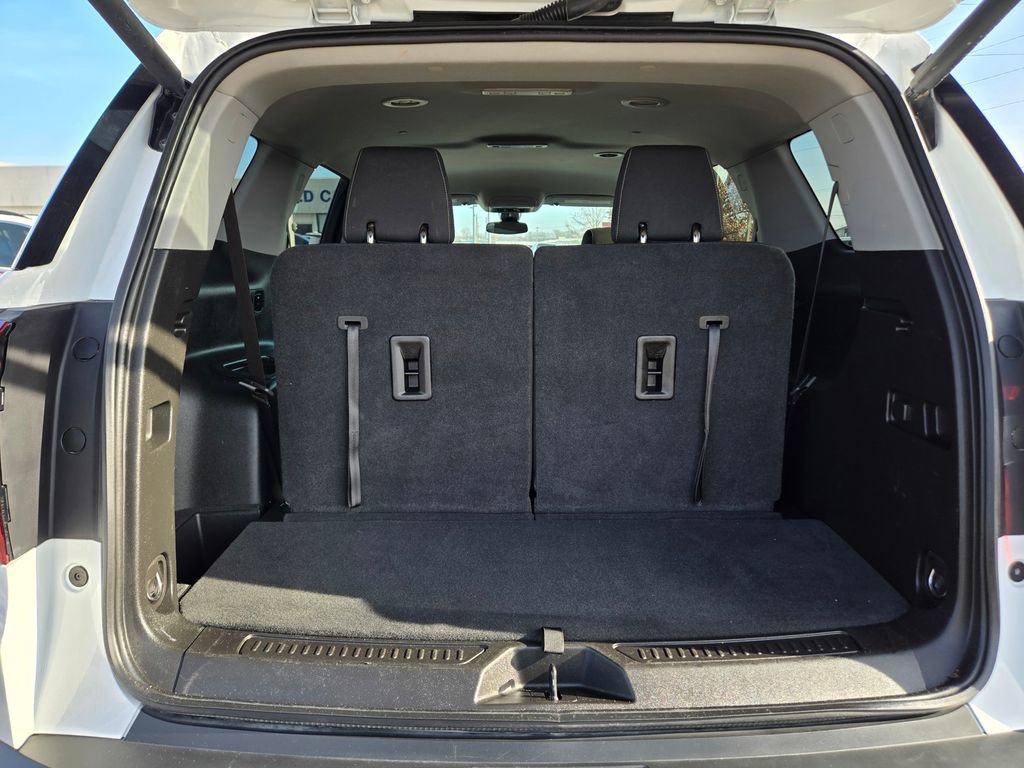 Certified 2023 GMC Acadia SLE w/ Driver Convenience Package image 33