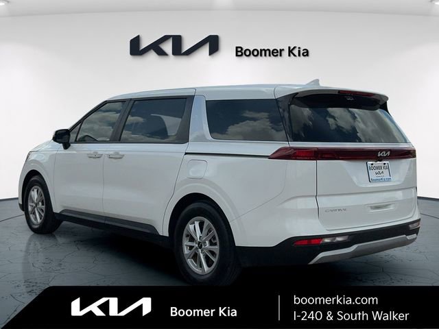 Used 2024 Kia Carnival LX image 7