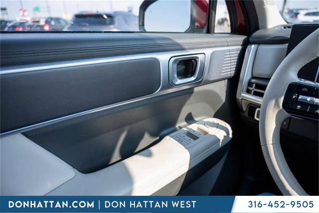 Used 2024 Hyundai Santa Fe SEL image 17