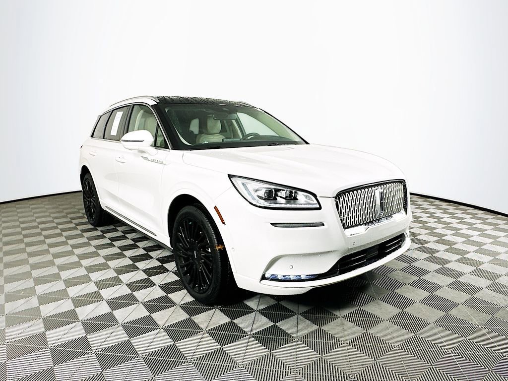 Used 2022 Lincoln Corsair Reserve w/ Equipment Group 201A image 2