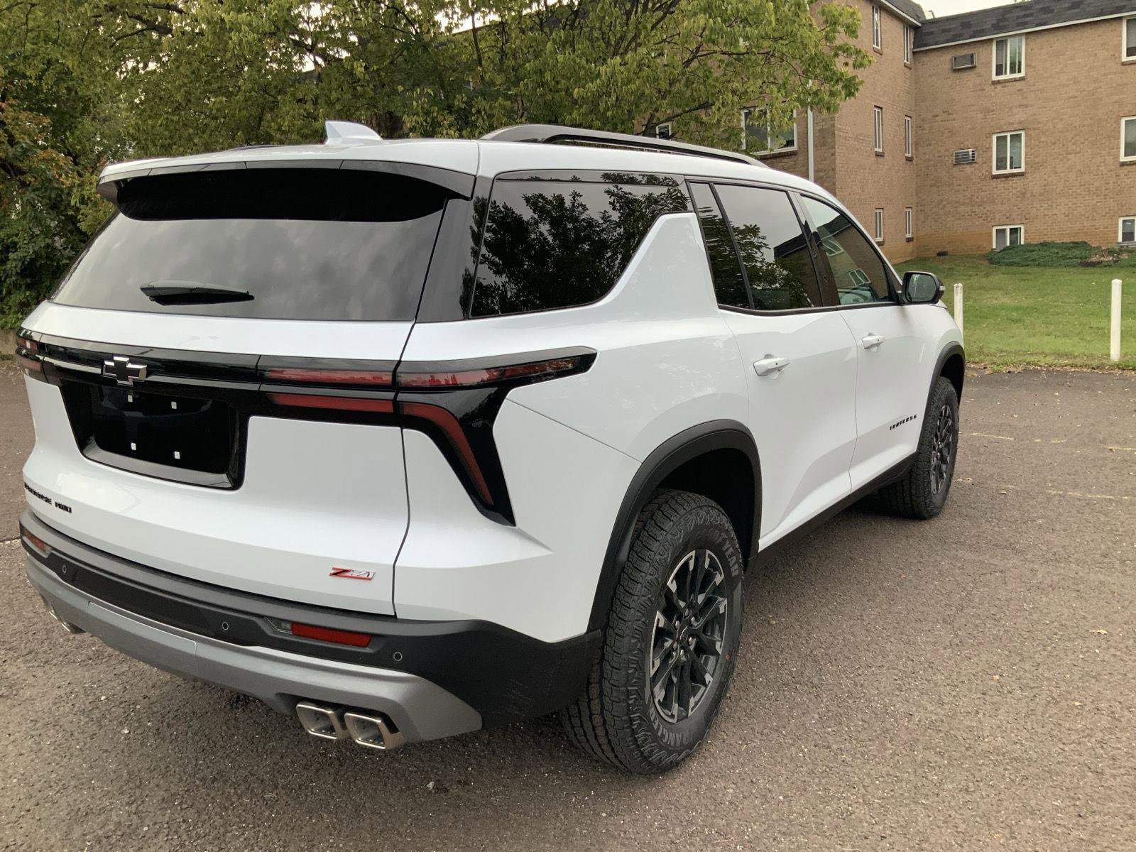 New 2026 Chevrolet Traverse Z71 w/ Driver Confidence Package image 7