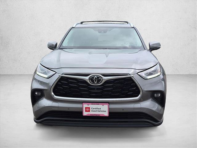 Certified 2026 Toyota Highlander Limited AWD/4WD image 2