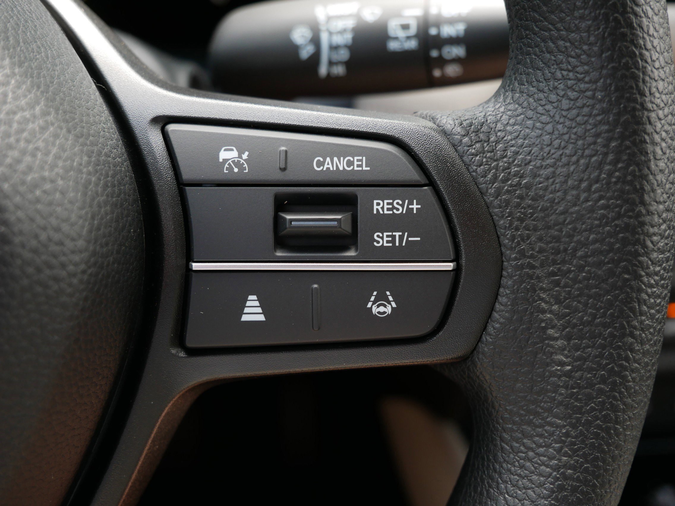 New 2026 Honda HR-V LX image 17