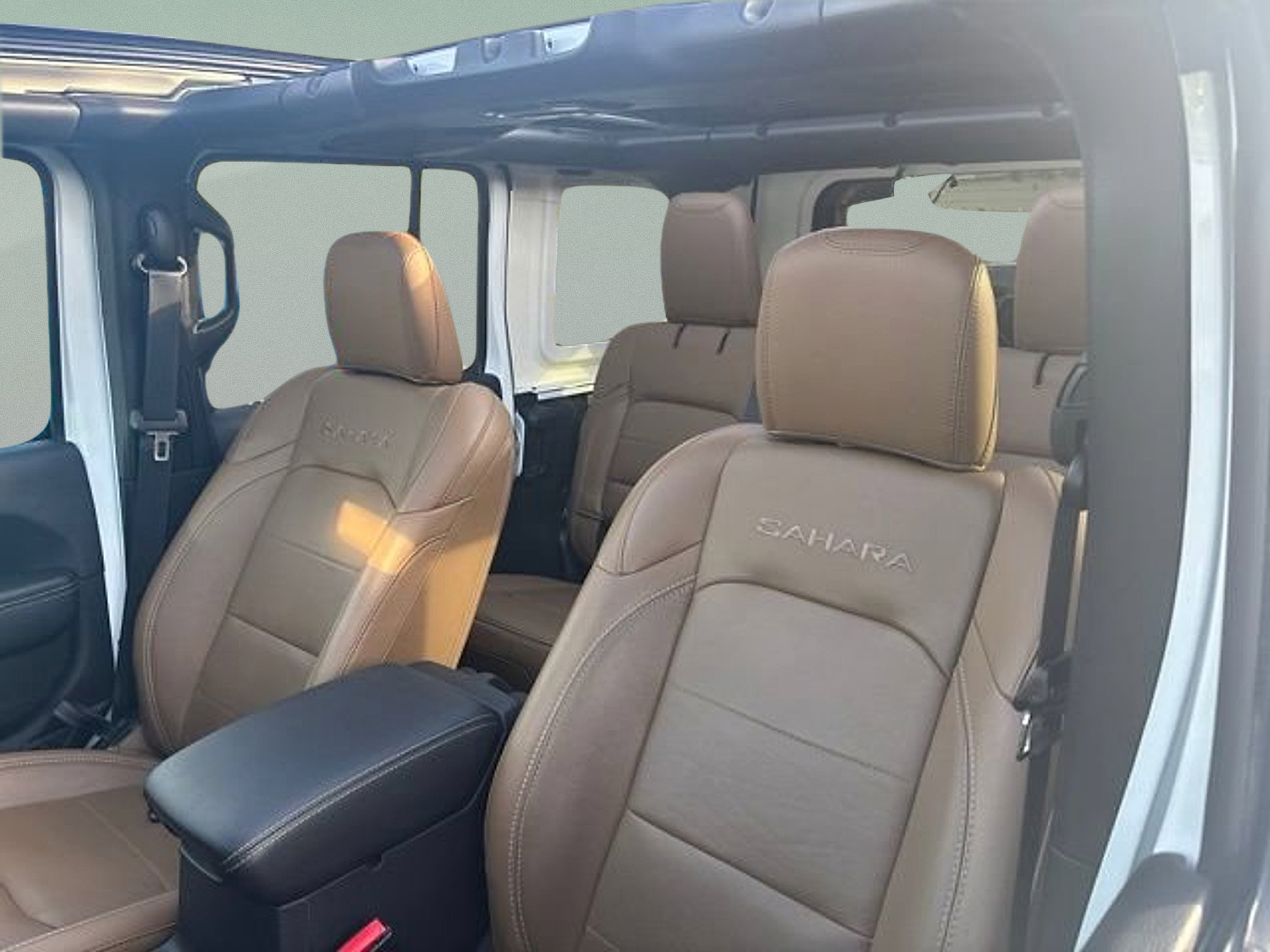 Used 2023 Jeep Wrangler Unlimited Sahara w/ LED Lighting Group AWD/4WD image 13