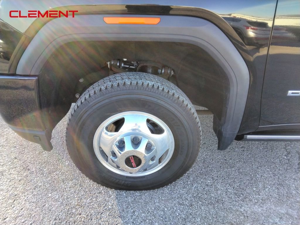Used 2022 GMC Sierra 3500 Denali w/ Denali Ultimate Package image 35